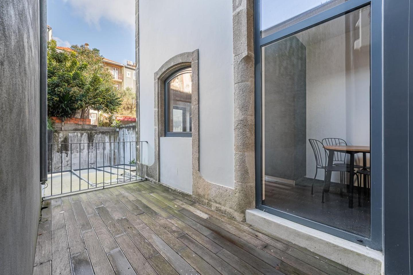 Mompilher Apartments Porto Exterior photo